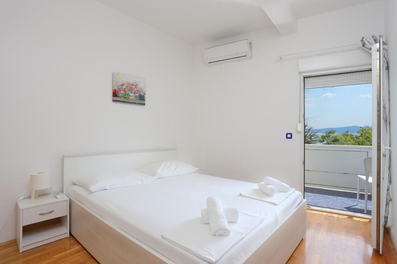 Apartments By The Sea Podgora, Makarska - 18918 المظهر الخارجي الصورة