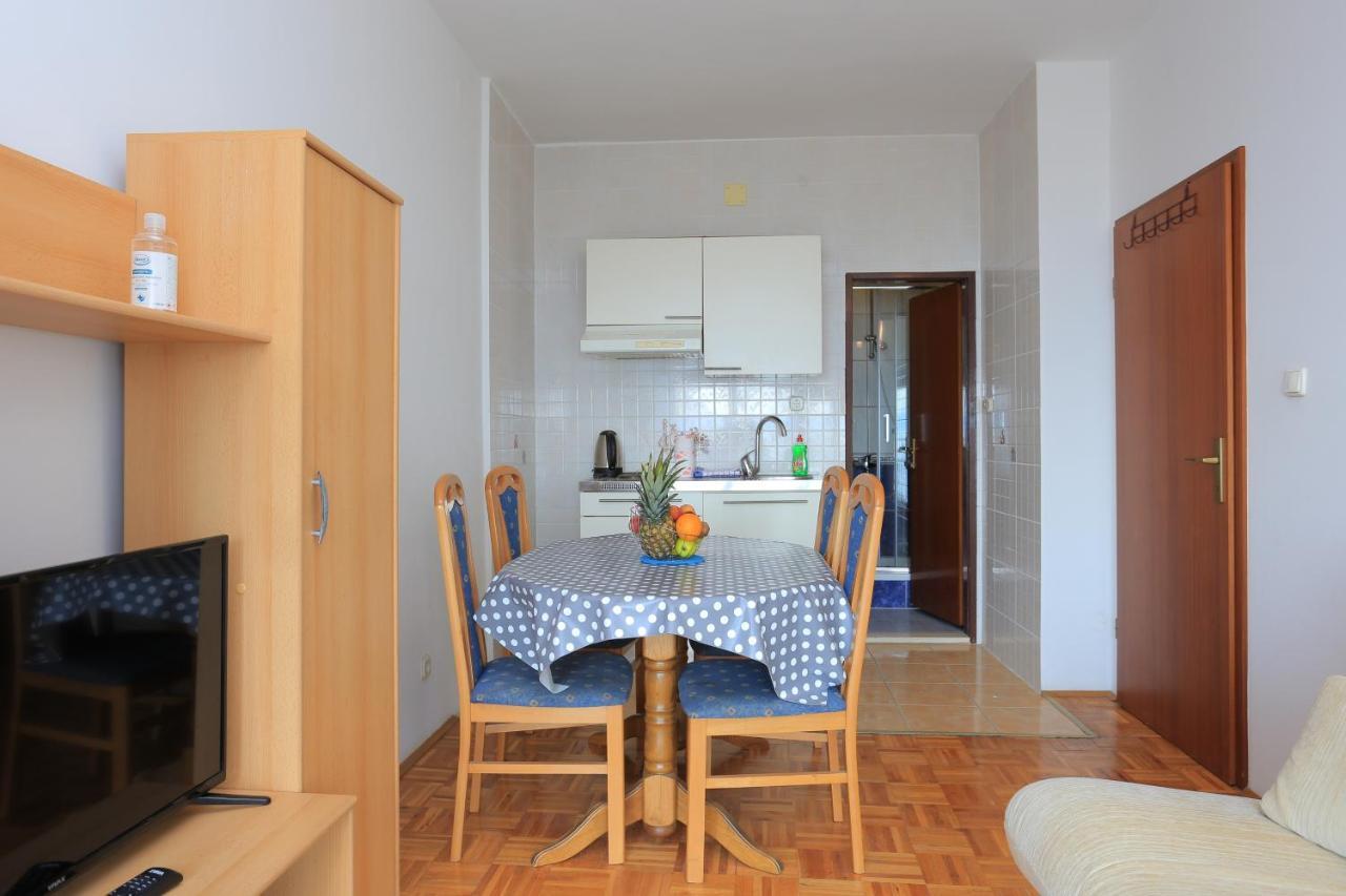 Apartments By The Sea Podgora, Makarska - 18918 المظهر الخارجي الصورة